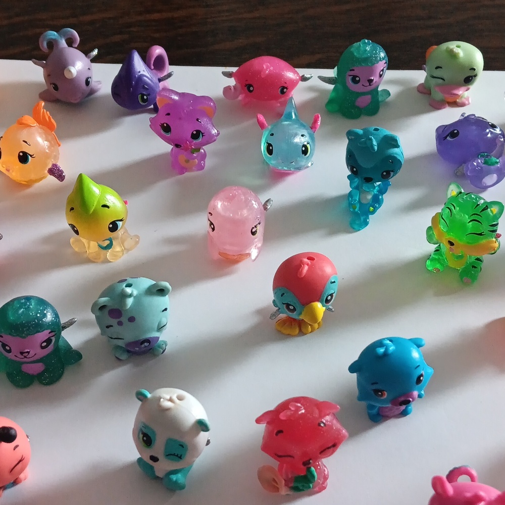 Hatchimals 40+ Random Lot. - Picture 9 of 9
